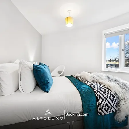 Modern & Cozy 6 Bedroom Whole House In By Altoluxo Short Lets & Serviced With Free Wifi And Parking * בריסטול
